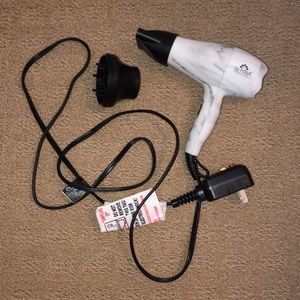 Sutra Beauty Travel Blowdryer